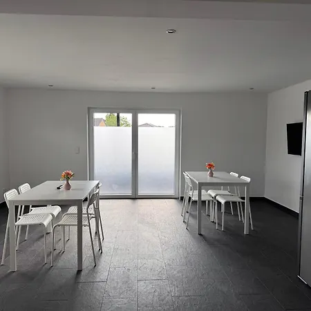 T&k - - 4-7 - Private Parking - Wifi - Fully Equipped Kitchen