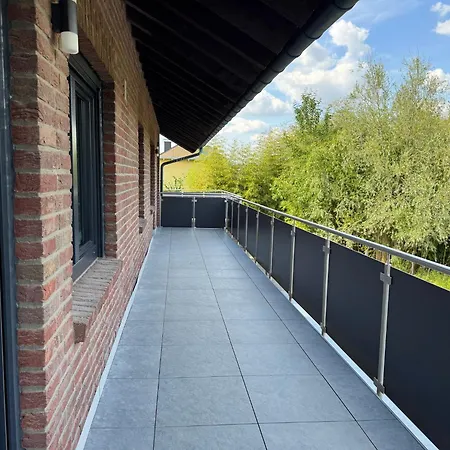 Apartmán T&k - - 4-7 - Private Parking - Wifi - Fully Equipped Kitchen Wegberg