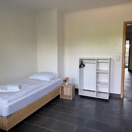 T&k - - 4-7 - Private Parking - Wifi - Fully Equipped Kitchen