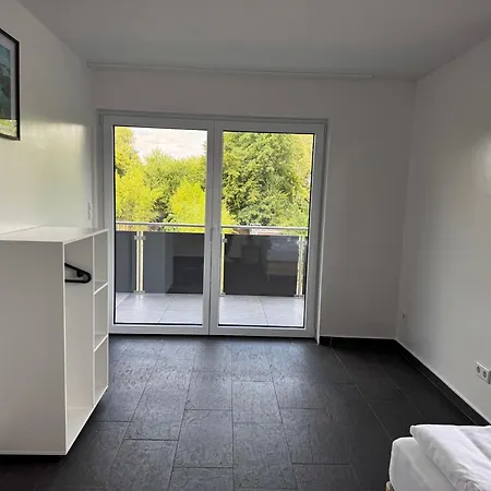 T&k - - 4-7 - Private Parking - Wifi - Fully Equipped Kitchen * Wegberg