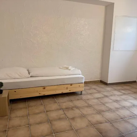 Apartment T&k - - 4-7 - Private Parking - Wifi - Fully Equipped Kitchen Wegberg