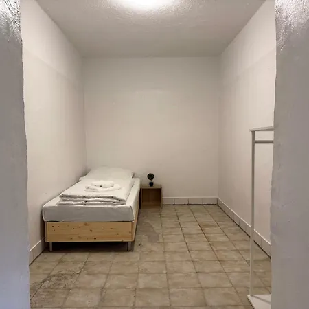 Apartment T&k - - 4-7 - Private Parking - Wifi - Fully Equipped Kitchen Wegberg