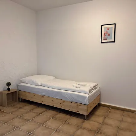 Apartment T&k - - 4-7 - Private Parking - Wifi - Fully Equipped Kitchen *