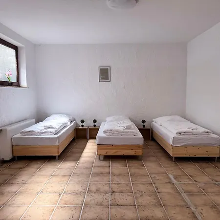 T&k - - 4-7 - Private Parking - Wifi - Fully Equipped Kitchen Wegberg