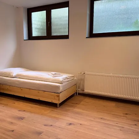 Apartmán T&k - - 4-7 - Private Parking - Wifi - Fully Equipped Kitchen Wegberg