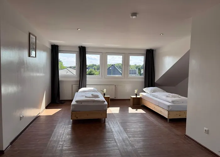 T&k - - 4-7 - Private Parking - Wifi - Fully Equipped Kitchen *