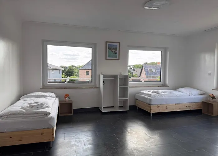 T&k - - 4-7 - Private Parking - Wifi - Fully Equipped Kitchen *