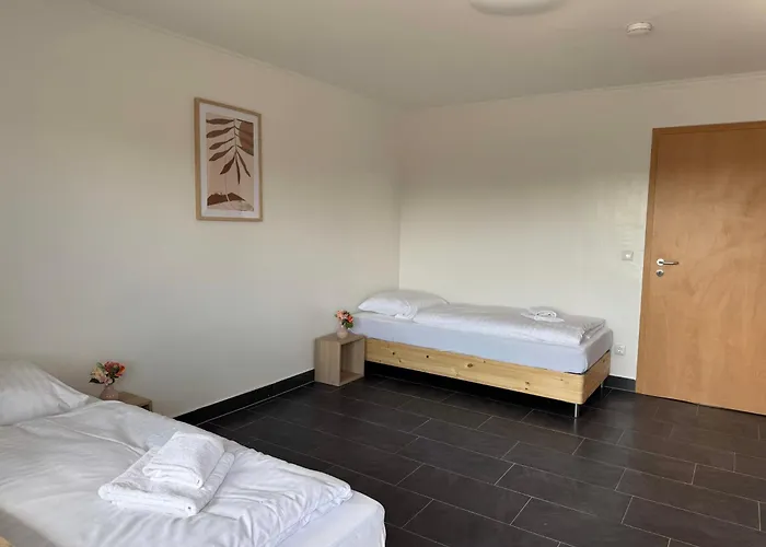 T&k - - 4-7 - Private Parking - Wifi - Fully Equipped Kitchen