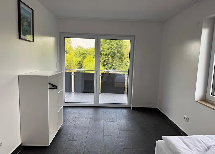 T&k - - 4-7 - Private Parking - Wifi - Fully Equipped Kitchen * Wegberg