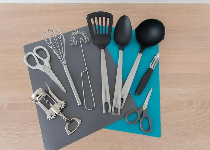 T&k - - 4-7 - Private Parking - Wifi - Fully Equipped Kitchen Appartement