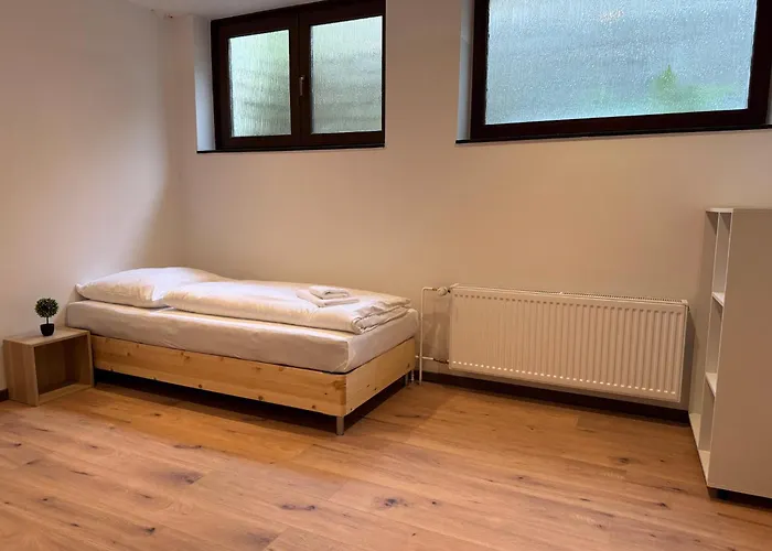 Apartament T&k - - 4-7 - Private Parking - Wifi - Fully Equipped Kitchen Wegberg