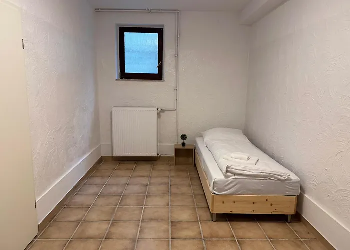 Apartament T&k - - 4-7 - Private Parking - Wifi - Fully Equipped Kitchen Wegberg