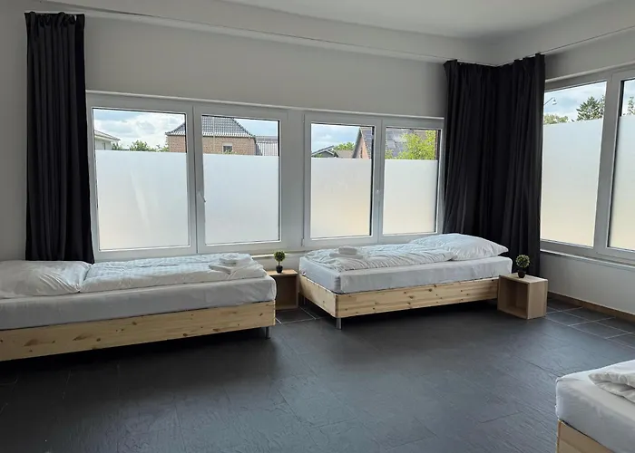 T&k - - 4-7 - Private Parking - Wifi - Fully Equipped Kitchen